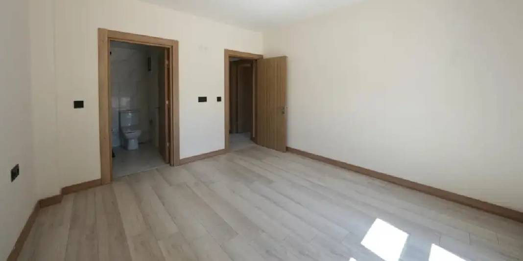İstanbul'da kiralık TOKİ evlerinin içi ilk kez görüntülendi: Bakan Kurum örnek daireyi gezdirdi 8